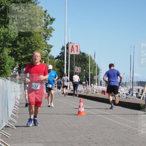 17.08.2025 - KN Förde Triathlon 2025 KatJ http://msf.ph/oto/8610811 17.08.2025 12:07:11 Laufen 372, 376 meine-sportfotos.de
