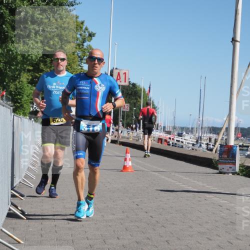 17.08.2025 - KN Förde Triathlon 2025 KatJ http://msf.ph/oto/8611018 17.08.2025 12:08:49 Laufen 316, 626 meine-sportfotos.de