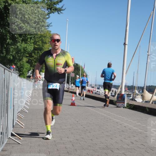 17.08.2025 - KN Förde Triathlon 2025 KatJ http://msf.ph/oto/8611052 17.08.2025 12:09:01 Laufen 320, 324 meine-sportfotos.de
