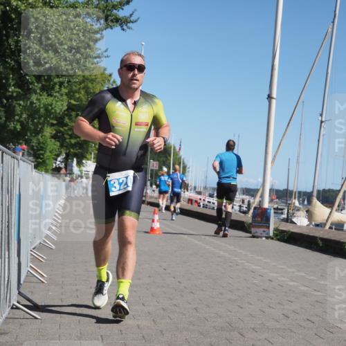 17.08.2025 - KN Förde Triathlon 2025 KatJ http://msf.ph/oto/8611054 17.08.2025 12:09:01 Laufen 320, 324 meine-sportfotos.de