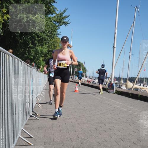 17.08.2025 - KN Förde Triathlon 2025 KatJ http://msf.ph/oto/8611106 17.08.2025 12:09:38 Laufen 345, 349, 615 meine-sportfotos.de