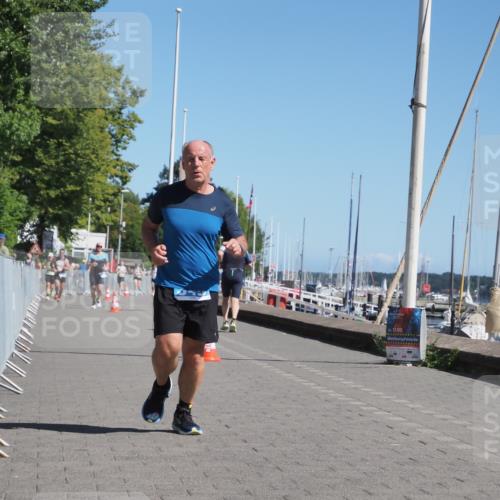 17.08.2025 - KN Förde Triathlon 2025 KatJ http://msf.ph/oto/8611116 17.08.2025 12:09:43 Laufen 345, 349 meine-sportfotos.de