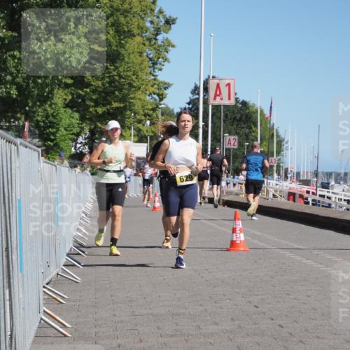 17.08.2025 - KN Förde Triathlon 2025 KatJ http://msf.ph/oto/8611162 17.08.2025 12:10:01 Laufen 331, 343, 390, 620, 629 meine-sportfotos.de