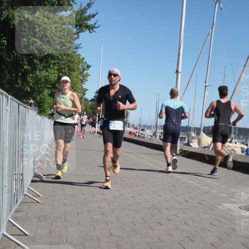 17.08.2025 - KN Förde Triathlon 2025 KatJ http://msf.ph/oto/8611197 17.08.2025 12:10:05 Laufen 390, 620, 629, 631 meine-sportfotos.de