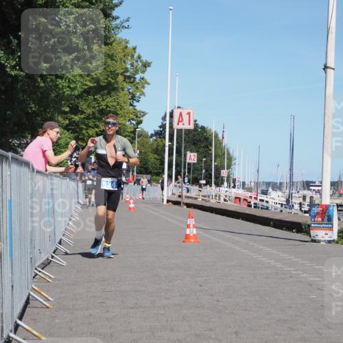17.08.2025 - KN Förde Triathlon 2025 KatJ http://msf.ph/oto/8611219 17.08.2025 14:05:23 Laufen 524 meine-sportfotos.de