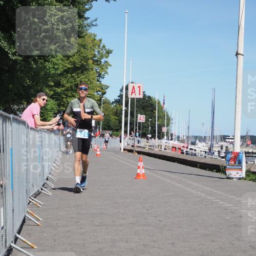 17.08.2025 - KN Förde Triathlon 2025 KatJ http://msf.ph/oto/8611221 17.08.2025 14:05:23 Laufen 524 meine-sportfotos.de