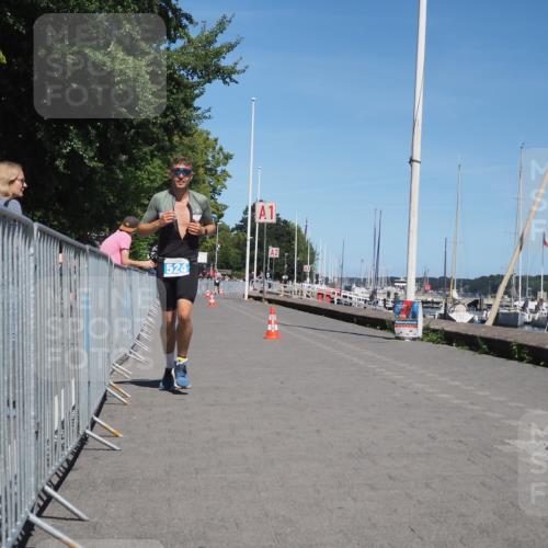 17.08.2025 - KN Förde Triathlon 2025 KatJ http://msf.ph/oto/8611234 17.08.2025 14:05:25 Laufen 524 meine-sportfotos.de