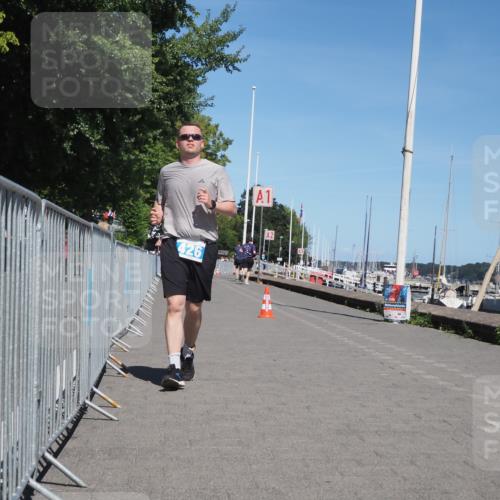 17.08.2025 - KN Förde Triathlon 2025 KatJ http://msf.ph/oto/8611409 17.08.2025 14:06:01 Laufen 426 meine-sportfotos.de
