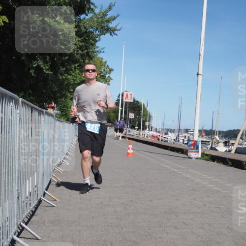 17.08.2025 - KN Förde Triathlon 2025 KatJ http://msf.ph/oto/8611411 17.08.2025 14:06:01 Laufen 426 meine-sportfotos.de