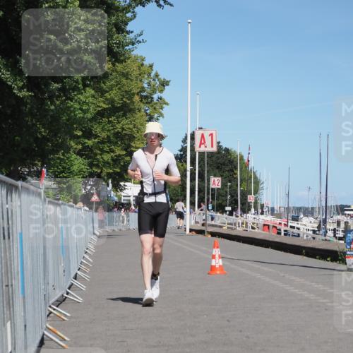 17.08.2025 - KN Förde Triathlon 2025 KatJ http://msf.ph/oto/8611429 17.08.2025 14:06:39 Laufen 510 meine-sportfotos.de