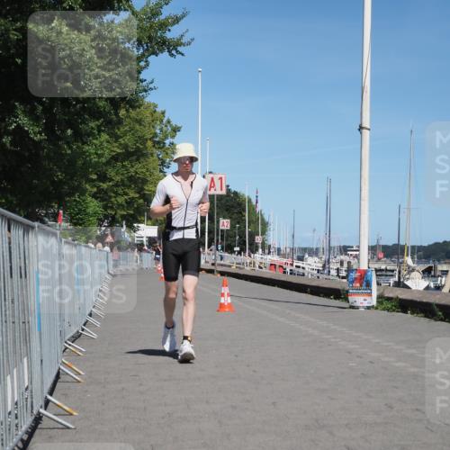 17.08.2025 - KN Förde Triathlon 2025 KatJ http://msf.ph/oto/8611438 17.08.2025 14:06:40 Laufen 510 meine-sportfotos.de