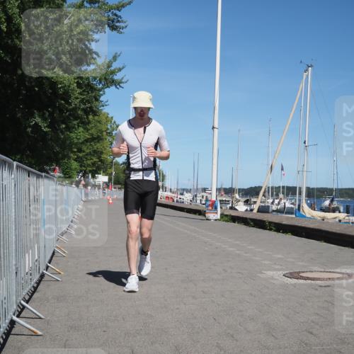 17.08.2025 - KN Förde Triathlon 2025 KatJ http://msf.ph/oto/8611458 17.08.2025 14:06:42 Laufen 510 meine-sportfotos.de