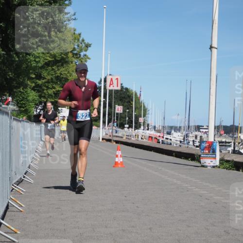 17.08.2025 - KN Förde Triathlon 2025 KatJ http://msf.ph/oto/8611513 17.08.2025 14:08:29 Laufen 523, 531 meine-sportfotos.de