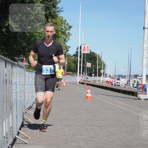 17.08.2025 - KN Förde Triathlon 2025 KatJ http://msf.ph/oto/8611552 17.08.2025 14:08:36 Laufen 531 meine-sportfotos.de