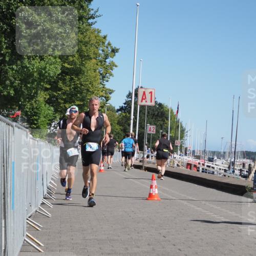 17.08.2025 - KN Förde Triathlon 2025 KatJ http://msf.ph/oto/8611590 17.08.2025 12:11:12 Laufen 327, 341, 622 meine-sportfotos.de