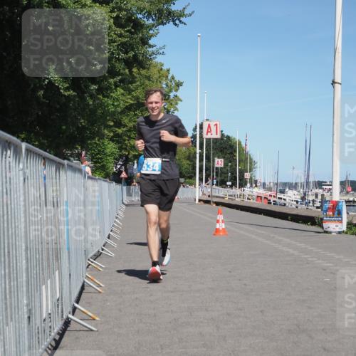 17.08.2025 - KN Förde Triathlon 2025 KatJ http://msf.ph/oto/8611615 17.08.2025 14:09:59 Laufen 492, 534 meine-sportfotos.de