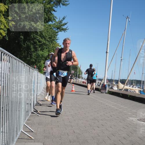 17.08.2025 - KN Förde Triathlon 2025 KatJ http://msf.ph/oto/8611630 17.08.2025 12:11:16 Laufen 327, 622 meine-sportfotos.de