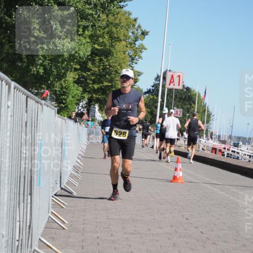 17.08.2025 - KN Förde Triathlon 2025 KatJ http://msf.ph/oto/8611661 17.08.2025 12:11:29 Laufen 628 meine-sportfotos.de