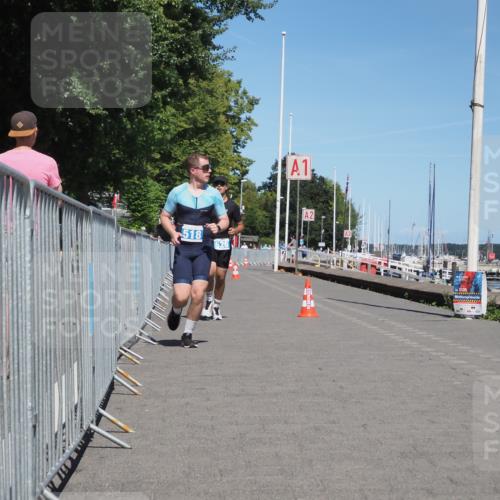 17.08.2025 - KN Förde Triathlon 2025 KatJ http://msf.ph/oto/8611665 17.08.2025 14:12:06 Laufen 518, 526 meine-sportfotos.de