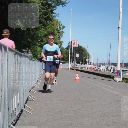 17.08.2025 - KN Förde Triathlon 2025 KatJ http://msf.ph/oto/8611675 17.08.2025 14:12:07 Laufen 518, 526 meine-sportfotos.de