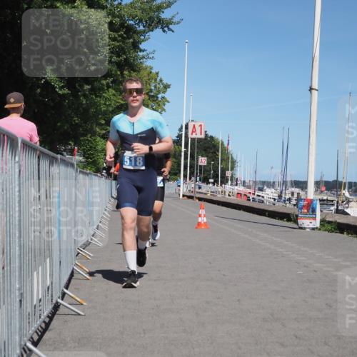 17.08.2025 - KN Förde Triathlon 2025 KatJ http://msf.ph/oto/8611687 17.08.2025 14:12:08 Laufen 518, 526 meine-sportfotos.de