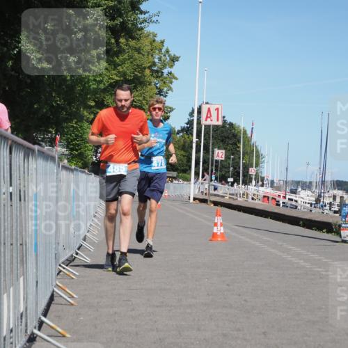 17.08.2025 - KN Förde Triathlon 2025 KatJ http://msf.ph/oto/8611714 17.08.2025 14:12:16 Laufen 478, 485 meine-sportfotos.de