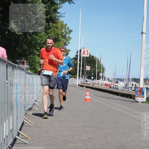 17.08.2025 - KN Förde Triathlon 2025 KatJ http://msf.ph/oto/8611721 17.08.2025 14:12:16 Laufen 478, 485 meine-sportfotos.de