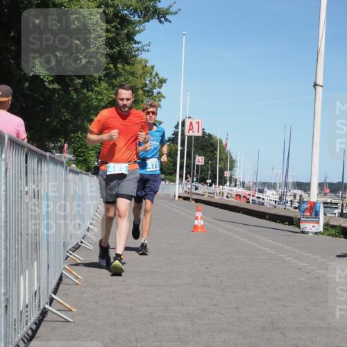 17.08.2025 - KN Förde Triathlon 2025 KatJ http://msf.ph/oto/8611727 17.08.2025 14:12:16 Laufen 478, 485 meine-sportfotos.de