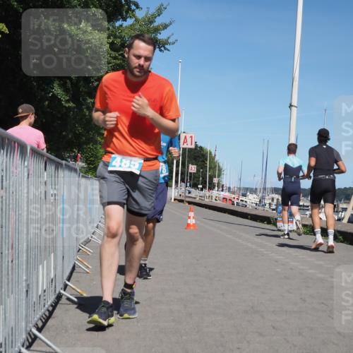 17.08.2025 - KN Förde Triathlon 2025 KatJ http://msf.ph/oto/8611735 17.08.2025 14:12:18 Laufen 478, 485 meine-sportfotos.de