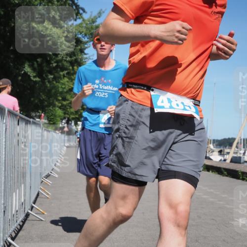 17.08.2025 - KN Förde Triathlon 2025 KatJ http://msf.ph/oto/8611740 17.08.2025 14:12:20 Laufen 478, 485 meine-sportfotos.de