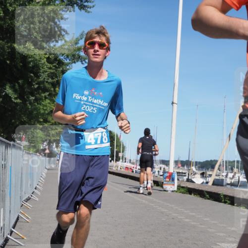 17.08.2025 - KN Förde Triathlon 2025 KatJ http://msf.ph/oto/8611744 17.08.2025 14:12:20 Laufen 478, 485 meine-sportfotos.de