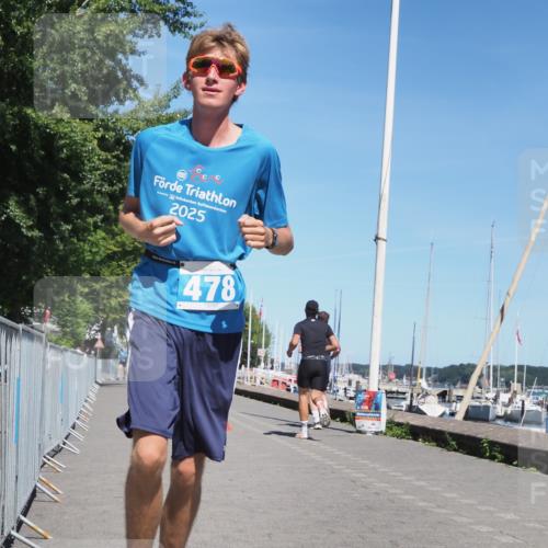 17.08.2025 - KN Förde Triathlon 2025 KatJ http://msf.ph/oto/8611746 17.08.2025 14:12:20 Laufen 478, 485 meine-sportfotos.de