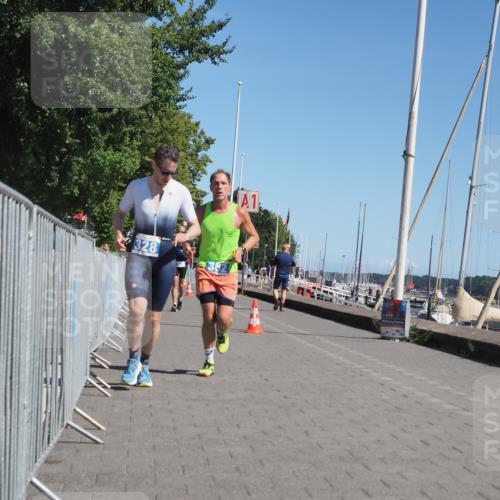 17.08.2025 - KN Förde Triathlon 2025 KatJ http://msf.ph/oto/8611792 17.08.2025 12:11:58 Laufen 328, 362, 369 meine-sportfotos.de