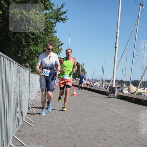 17.08.2025 - KN Förde Triathlon 2025 KatJ http://msf.ph/oto/8611796 17.08.2025 12:11:58 Laufen 328, 362, 369 meine-sportfotos.de