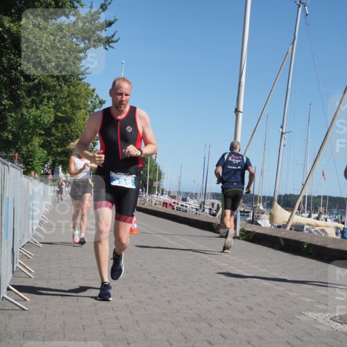 17.08.2025 - KN Förde Triathlon 2025 KatJ http://msf.ph/oto/8611899 17.08.2025 12:12:15 Laufen 335, 623 meine-sportfotos.de