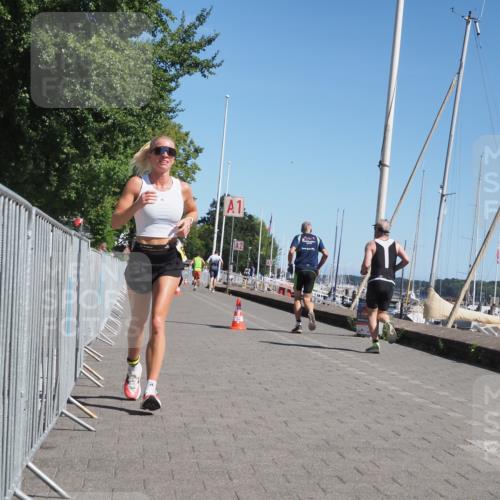 17.08.2025 - KN Förde Triathlon 2025 KatJ http://msf.ph/oto/8611922 17.08.2025 12:12:17 Laufen 335, 623 meine-sportfotos.de