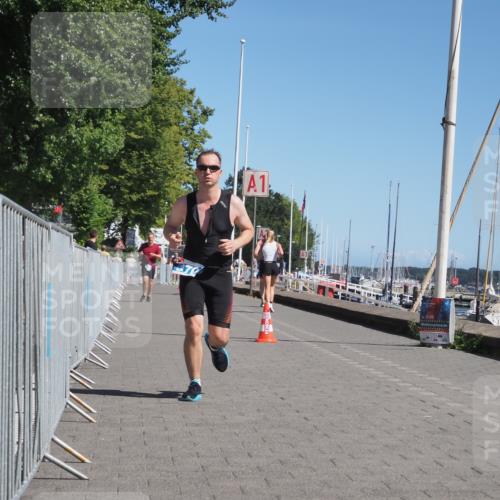 17.08.2025 - KN Förde Triathlon 2025 KatJ http://msf.ph/oto/8611945 17.08.2025 12:12:30 Laufen 370 meine-sportfotos.de