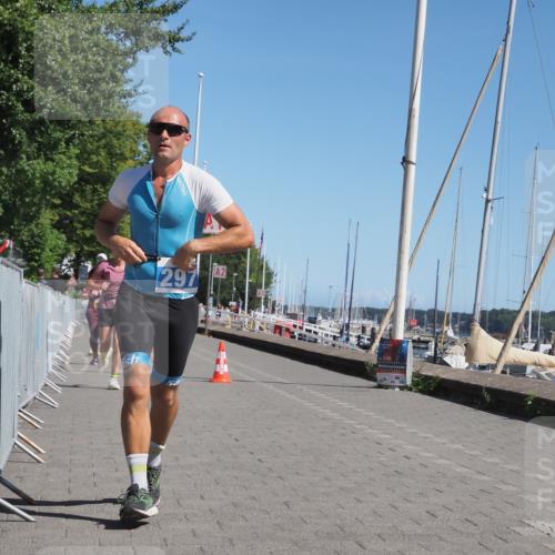 17.08.2025 - KN Förde Triathlon 2025 KatJ http://msf.ph/oto/8612054 17.08.2025 12:13:29 Laufen 293, 297, 365, 618, 639 meine-sportfotos.de