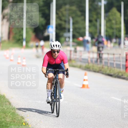 17.08.2025 - KN Förde Triathlon 2025 Yannick Fuchs http://msf.ph/oto/8612410 17.08.2025 10:02:48 Radfahren 137, 153, 181 meine-sportfotos.de
