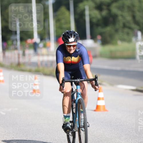 17.08.2025 - KN Förde Triathlon 2025 Yannick Fuchs http://msf.ph/oto/8612426 17.08.2025 10:02:57 Radfahren 142, 153, 181, 216, 137, 153 meine-sportfotos.de