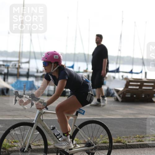 17.08.2025 - KN Förde Triathlon 2025 Yannick Fuchs http://msf.ph/oto/8612471 17.08.2025 10:03:31 Radfahren 149, 183, 202, 213, 215, 221, 223, 242, 158, 183 meine-sportfotos.de