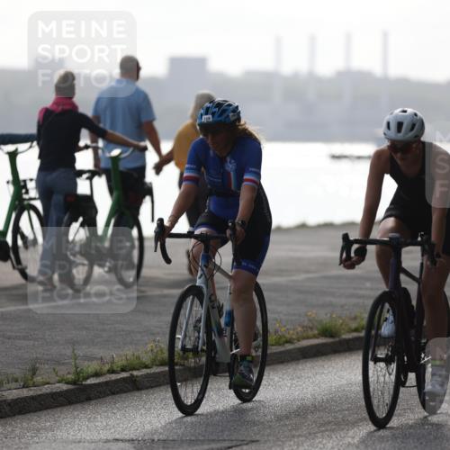 17.08.2025 - KN Förde Triathlon 2025 Yannick Fuchs http://msf.ph/oto/8612479 17.08.2025 10:03:34 Radfahren 149, 160, 172, 213, 215, 221, 242, 254, 183, 202, 223 meine-sportfotos.de