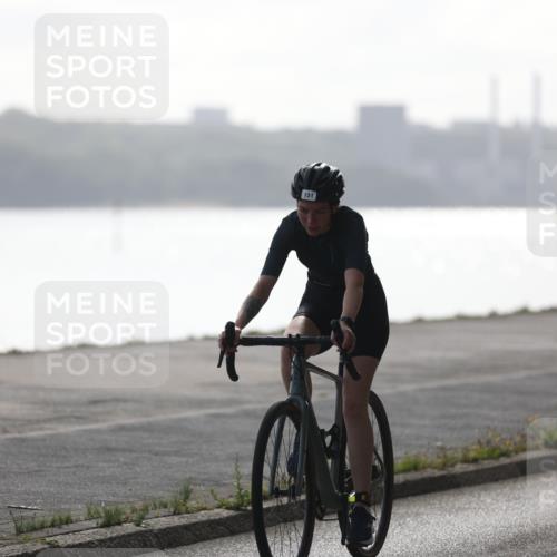 17.08.2025 - KN Förde Triathlon 2025 Yannick Fuchs http://msf.ph/oto/8612527 17.08.2025 10:03:53 Radfahren 131, 210, 207 meine-sportfotos.de
