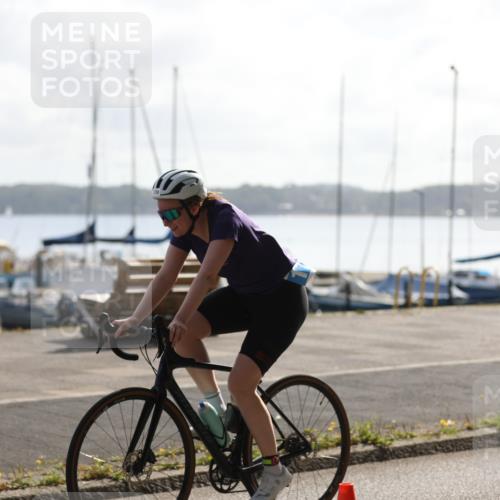 17.08.2025 - KN Förde Triathlon 2025 Yannick Fuchs http://msf.ph/oto/8612637 17.08.2025 10:04:44 Radfahren 156, 170, 231, 176 meine-sportfotos.de