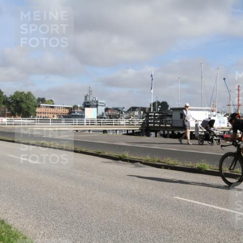 17.08.2025 - KN Förde Triathlon 2025 Yannick Fuchs http://msf.ph/oto/8612863 17.08.2025 09:34:35 Radfahren 105, 138, 152, 243, 246, 253 meine-sportfotos.de