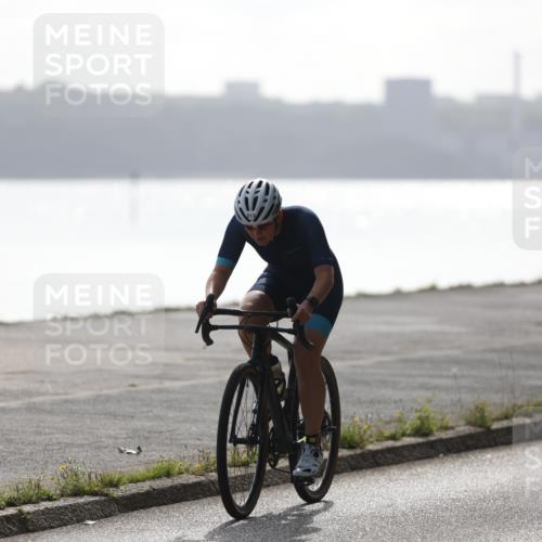 17.08.2025 - KN Förde Triathlon 2025 Yannick Fuchs http://msf.ph/oto/8612881 17.08.2025 10:06:33 Radfahren 170, 182, 212, 184, 230 meine-sportfotos.de
