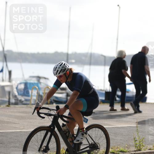 17.08.2025 - KN Förde Triathlon 2025 Yannick Fuchs http://msf.ph/oto/8612888 17.08.2025 10:06:35 Radfahren 170, 182, 212, 184 meine-sportfotos.de