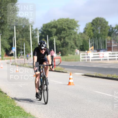 17.08.2025 - KN Förde Triathlon 2025 Yannick Fuchs http://msf.ph/oto/8612971 17.08.2025 09:17:16 Radfahren 101, 106, 109, 110 meine-sportfotos.de