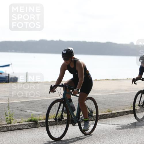 17.08.2025 - KN Förde Triathlon 2025 Yannick Fuchs http://msf.ph/oto/8612972 17.08.2025 10:07:41 Radfahren 195, 201, 243, 235, 243 meine-sportfotos.de