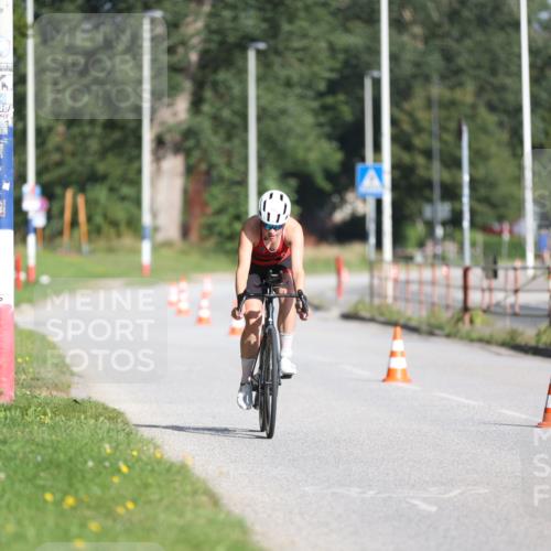 17.08.2025 - KN Förde Triathlon 2025 Yannick Fuchs http://msf.ph/oto/8612981 17.08.2025 09:17:20 Radfahren 101, 108, 109, 110, 113, 106, 110 meine-sportfotos.de